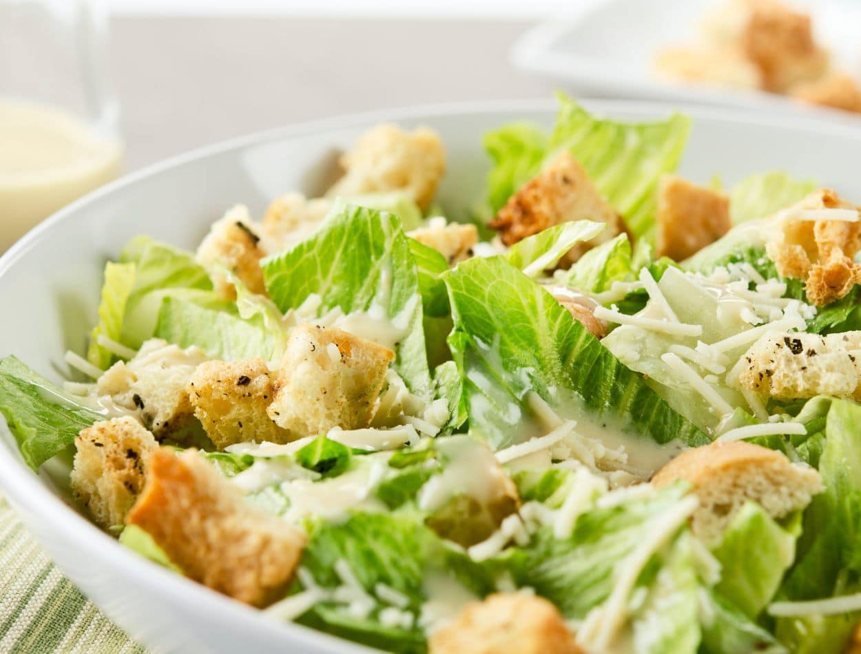 Salada Ceasar Fitness; saborosa e saudável para a sua refeição 1 salada caesar