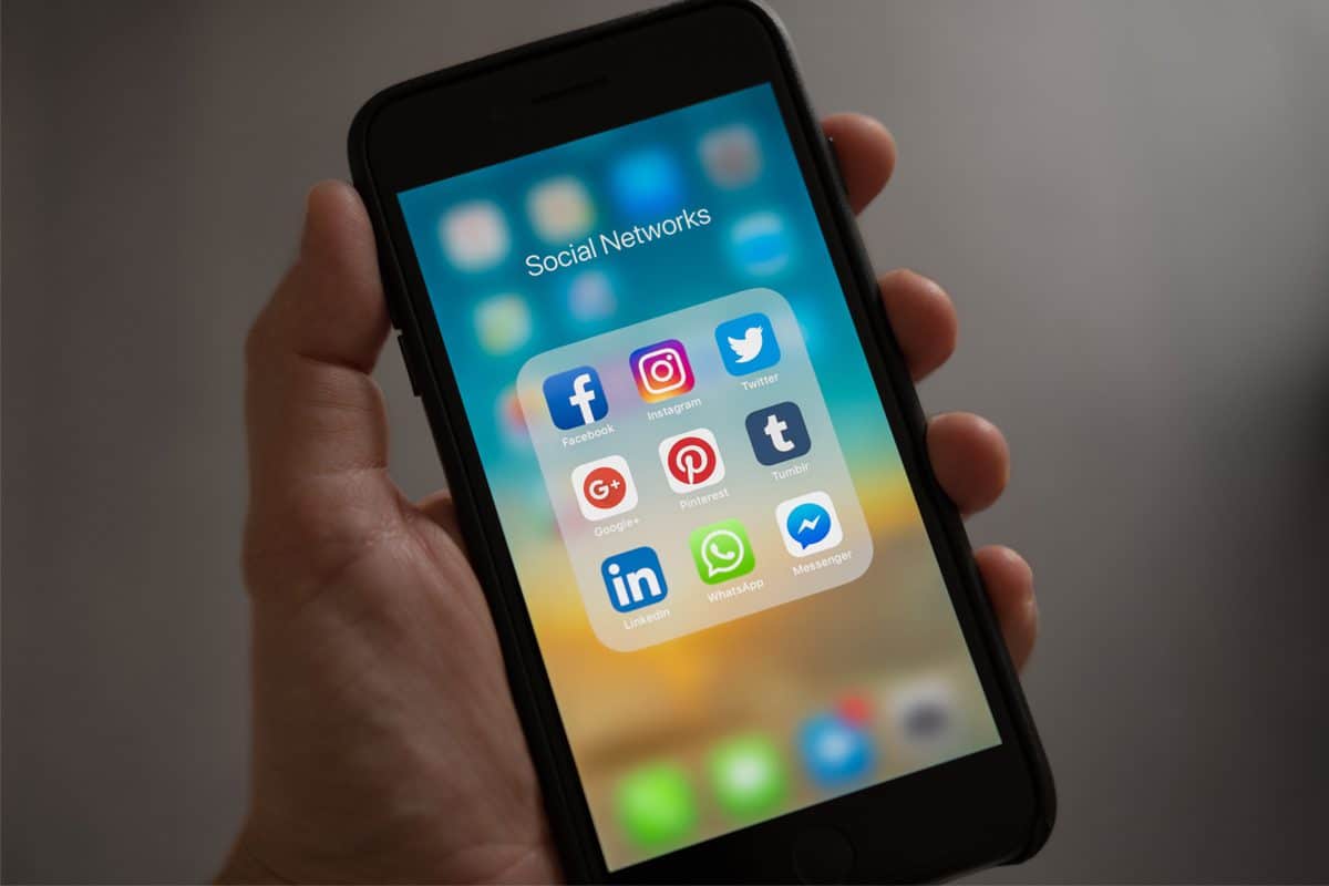 Conheça a maneira correta para higienizar o celular SEM estragar o aparelho 1 Como higienizar celular sem estragar o aparelho